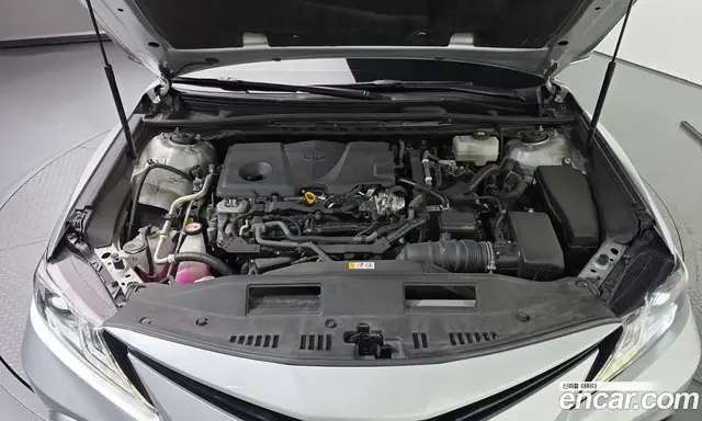 Toyota Camry 2022 2.5 автомат (гидро), миниатюра 6