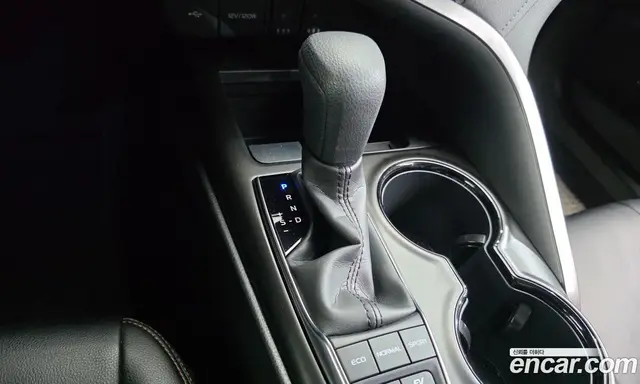 Toyota Camry 2022 2.5 автомат (гидро), миниатюра 9