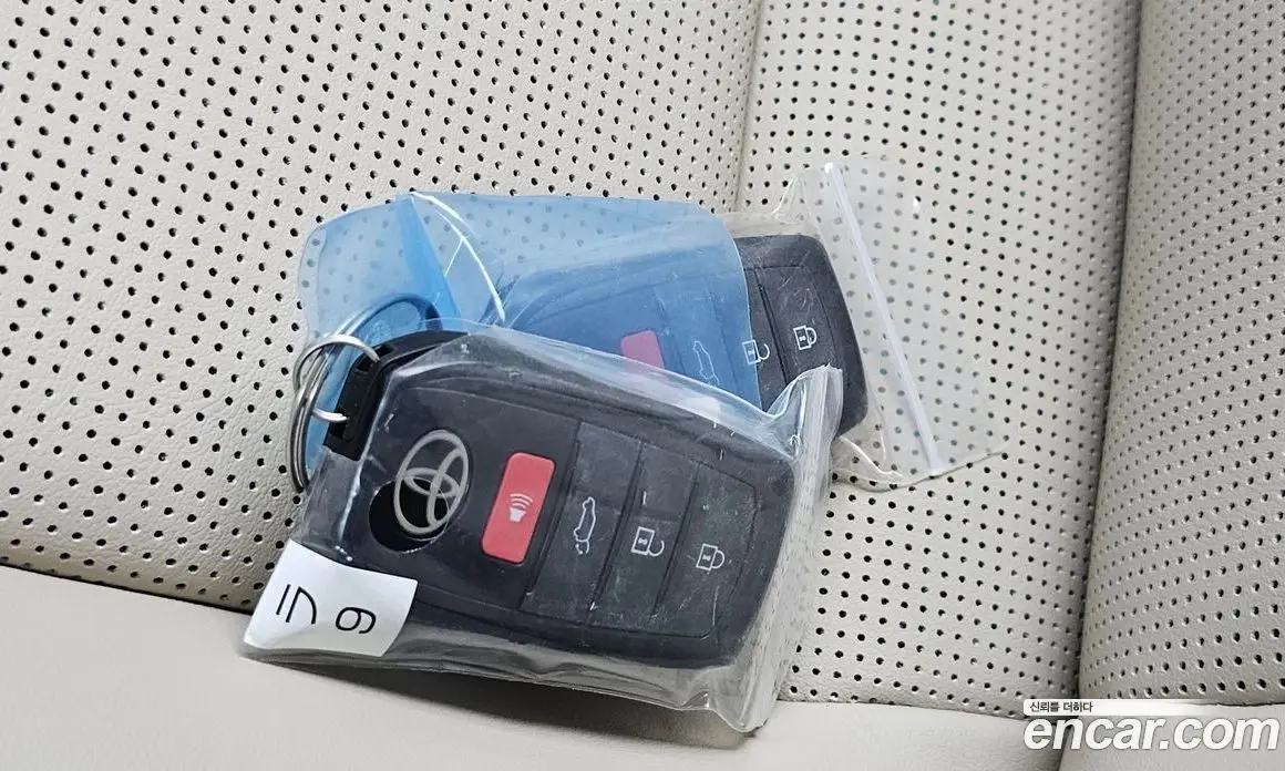 Toyota RAV4 2026 2.5 автомат (гидро), фото 33