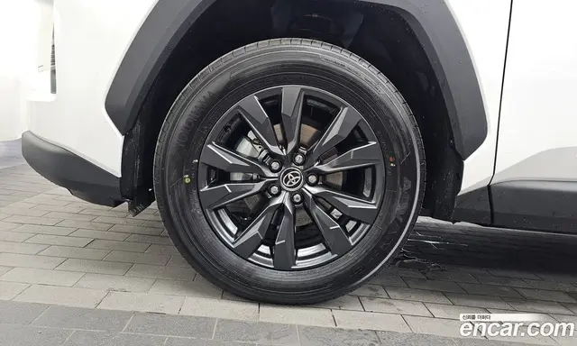 Toyota RAV4 2026 2.5 автомат (гидро), миниатюра 5