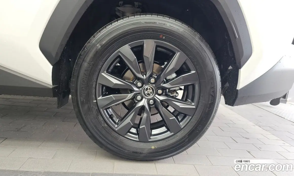 Toyota RAV4 2026 2.5 автомат (гидро), фото 7