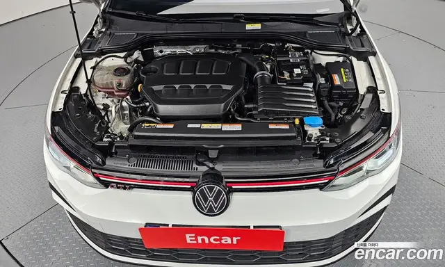 Volkswagen Golf 2023 2.0 автомат (гидро), миниатюра 6