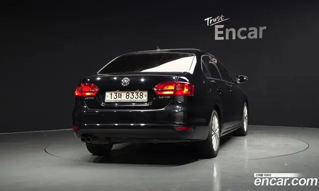 Volkswagen Jetta 2012 2.0 автомат (гидро), миниатюра 4