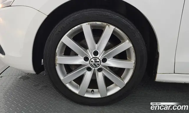 Volkswagen Jetta 2012 2.0 автомат (гидро), миниатюра 5
