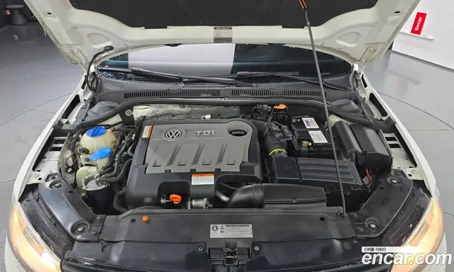 Volkswagen Jetta 2012 2.0 автомат (гидро), миниатюра 6