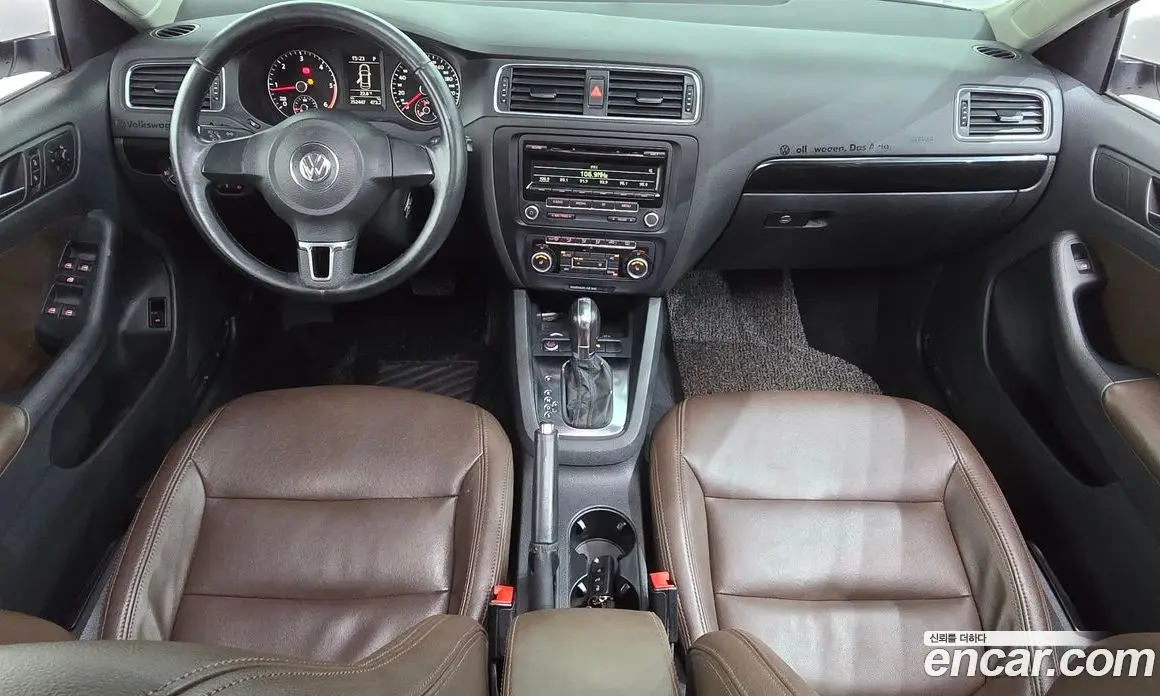 Volkswagen Jetta 2012 2.0 автомат (гидро), фото 7