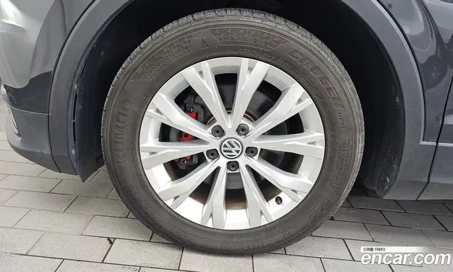 Volkswagen Tiguan 2018 2.0 автомат (гидро), миниатюра 5