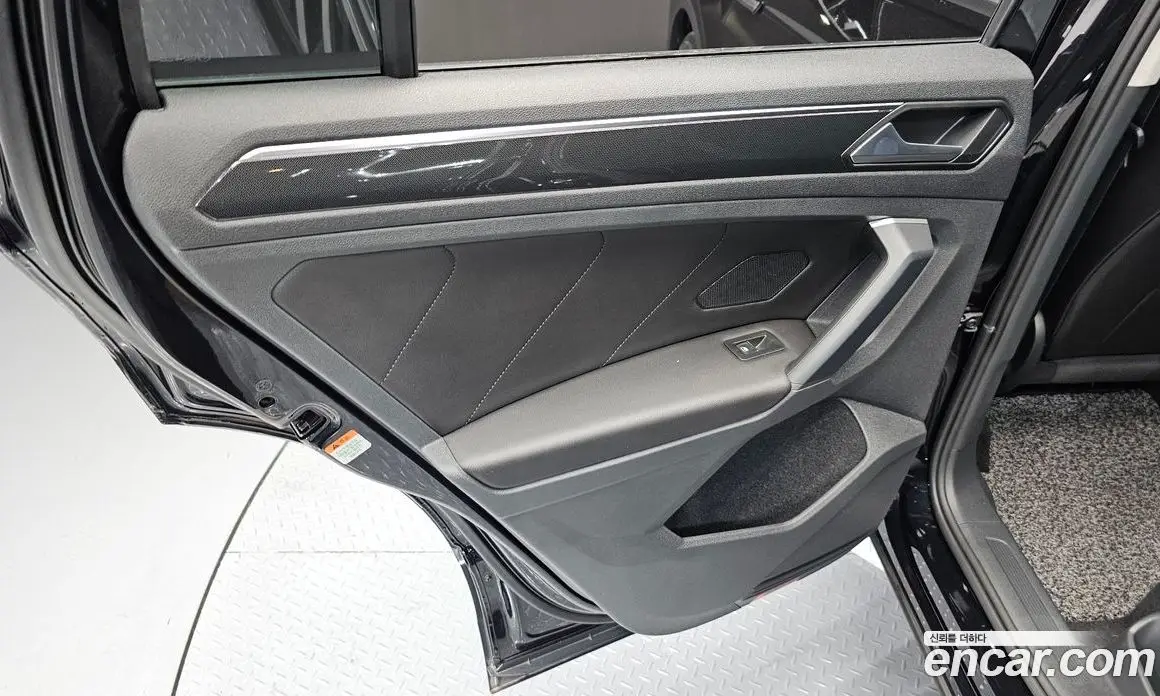 Volkswagen Tiguan 2021 2.0 автомат (гидро), фото 15
