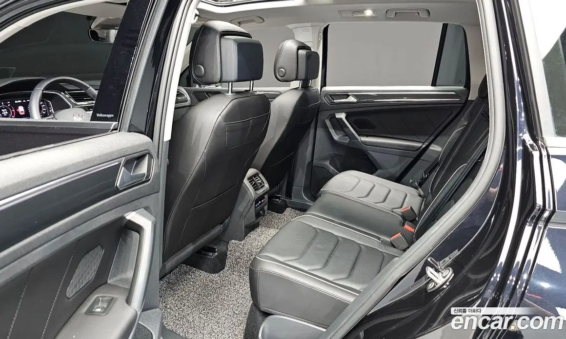 Volkswagen Tiguan 2021 2.0 автомат (гидро), фото 17
