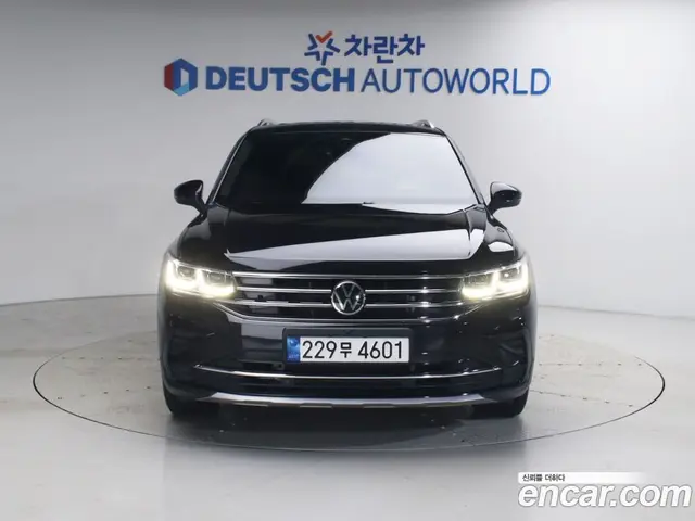 Volkswagen Tiguan 2022 2.0 автомат (гидро), миниатюра 3