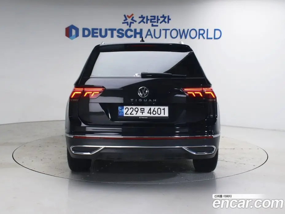 Volkswagen Tiguan 2022 2.0 автомат (гидро), фото 4