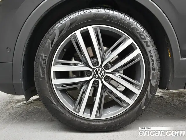 Volkswagen Tiguan 2022 2.0 автомат (гидро), миниатюра 5