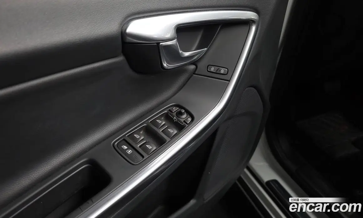 Volvo S60 2016 2.0 автомат (гидро), фото 27