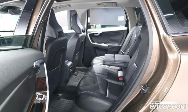 Volvo XC60 2014 2.4 автомат (гидро), миниатюра 11