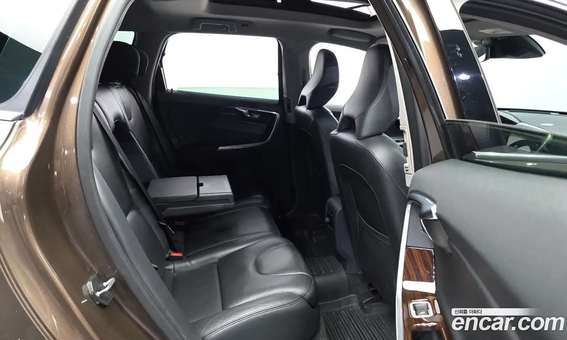 Volvo XC60 2014 2.4 автомат (гидро), фото 12