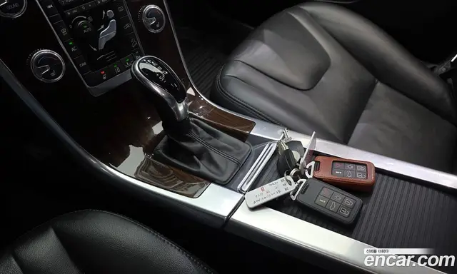 Volvo XC60 2014 2.4 автомат (гидро), миниатюра 9