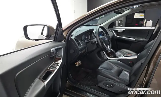 Volvo XC60 2014 2.4 автомат (гидро), миниатюра 10