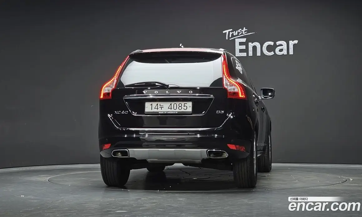Volvo XC60 2017 2.0 автомат (гидро), фото 4