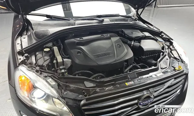 Volvo XC60 2017 2.0 автомат (гидро), миниатюра 6