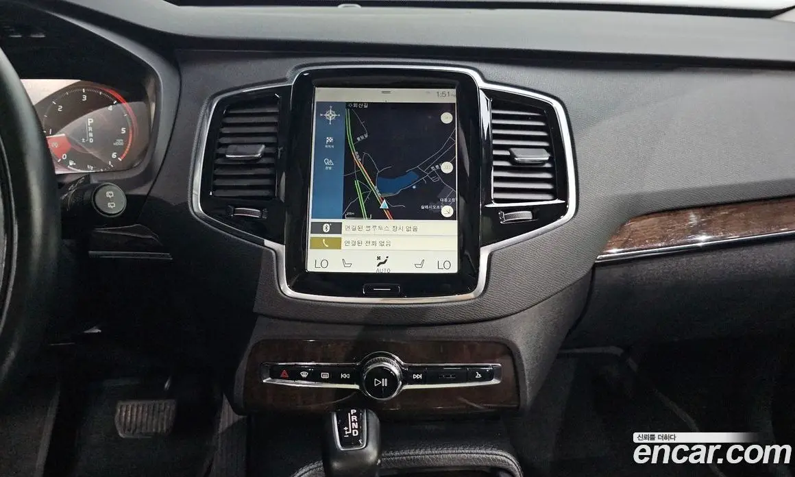 Volvo XC90 2016 2.0 автомат (гидро), фото 19