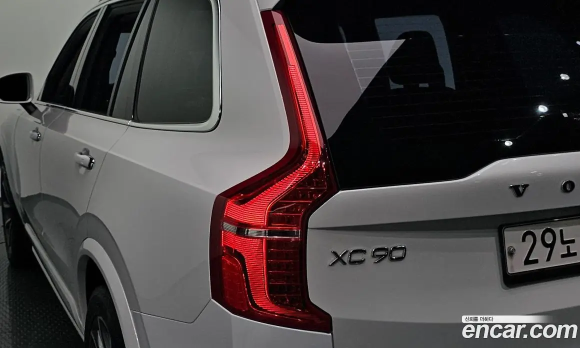 Volvo XC90 2016 2.0 автомат (гидро), фото 8