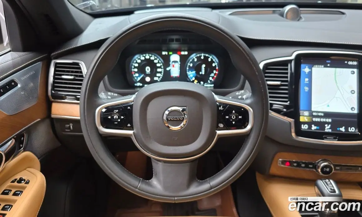 Volvo XC90 2019 2.0 автомат (гидро), фото 13