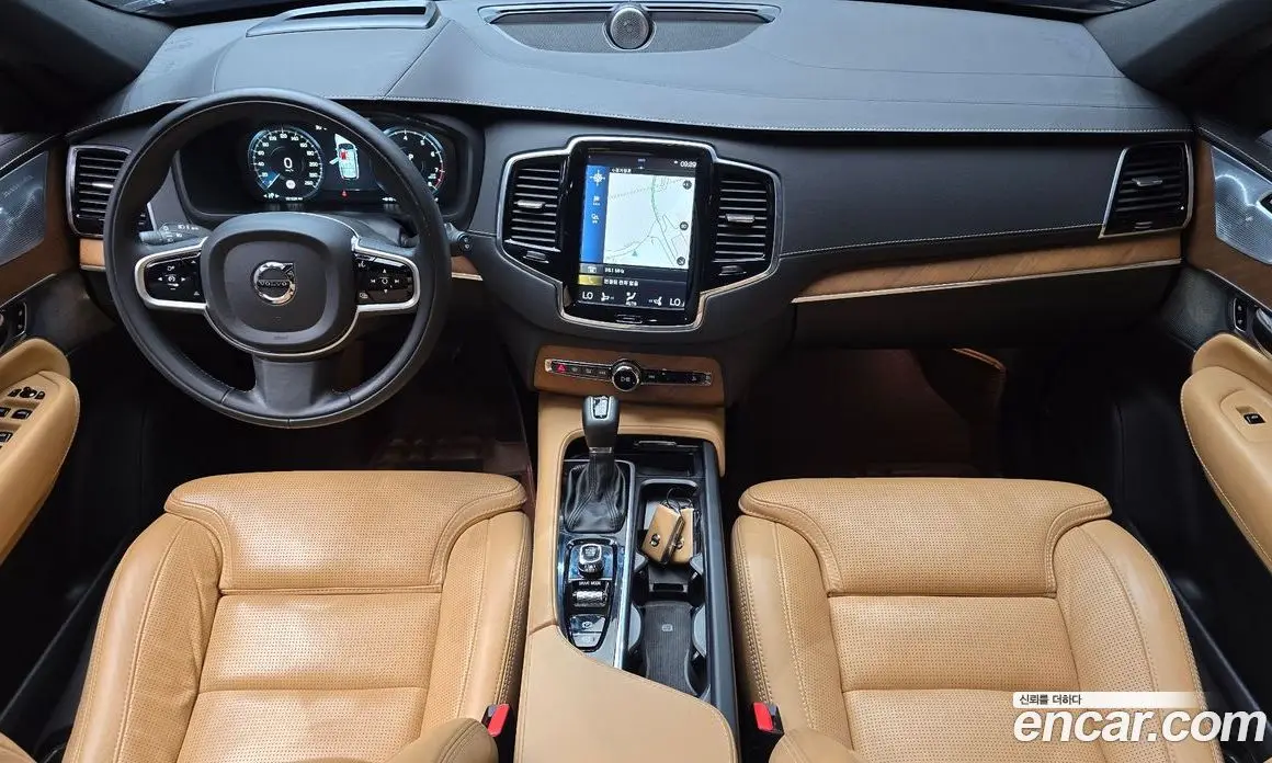 Volvo XC90 2019 2.0 автомат (гидро), фото 7