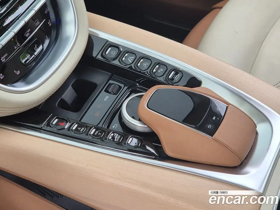 Aston Martin DBX 2022 4.0 автомат (гидро), фото 11