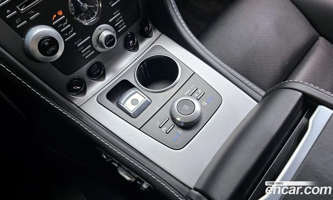 Aston Martin Rapide 2010 5.9 автомат (гидро), фото 17