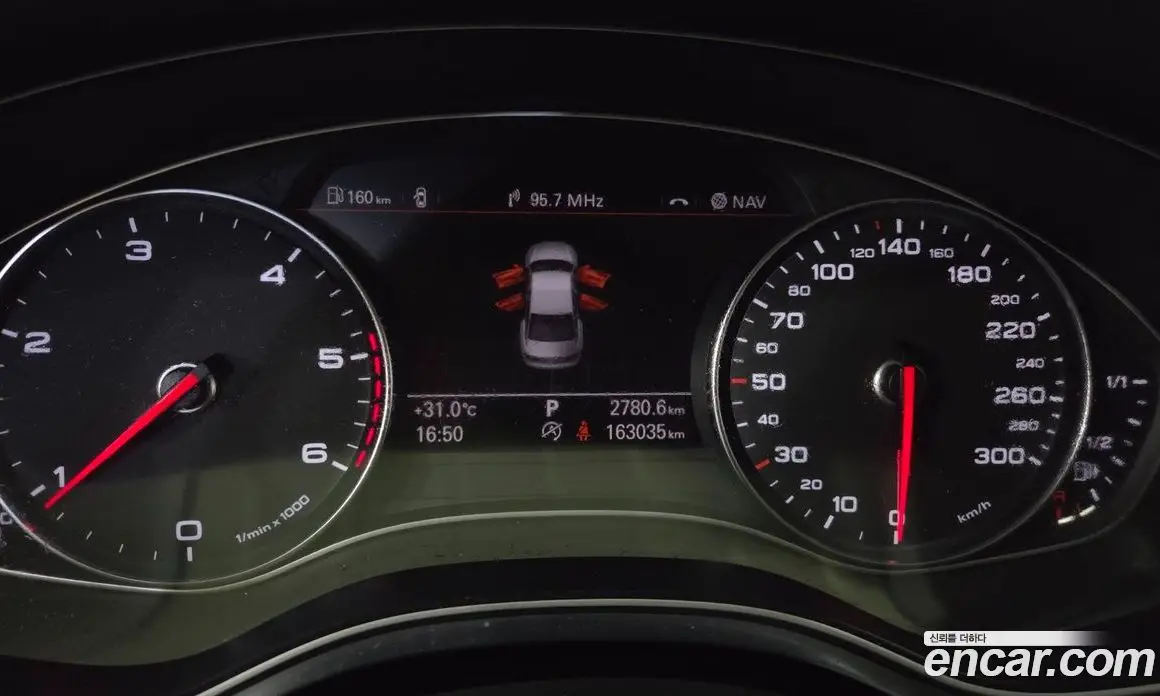Audi A6 2015 2.0 автомат (гидро), фото 13