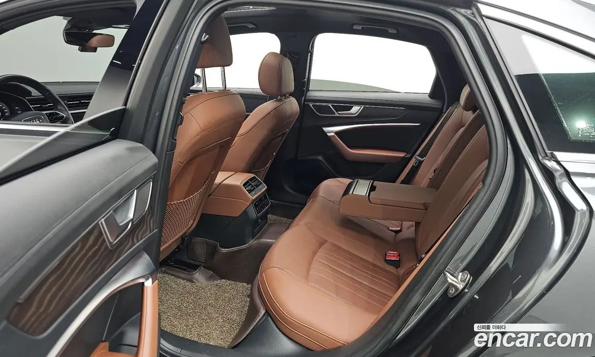 Audi A6 2021 2.0 автомат (гидро), фото 17