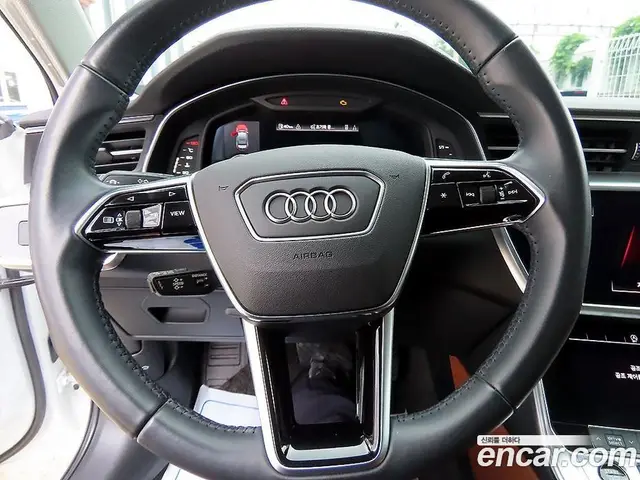 Audi A6 2021 2.0 автомат (гидро), миниатюра 6
