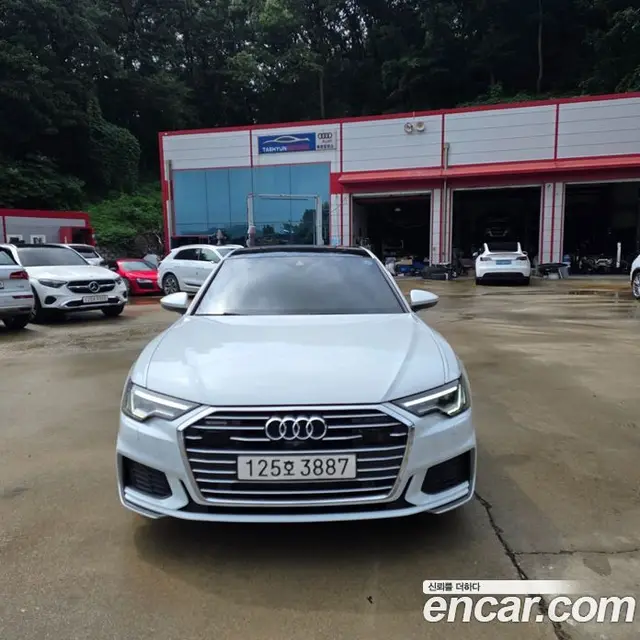 Audi A6 2022 2.0 автомат (гидро), миниатюра 1