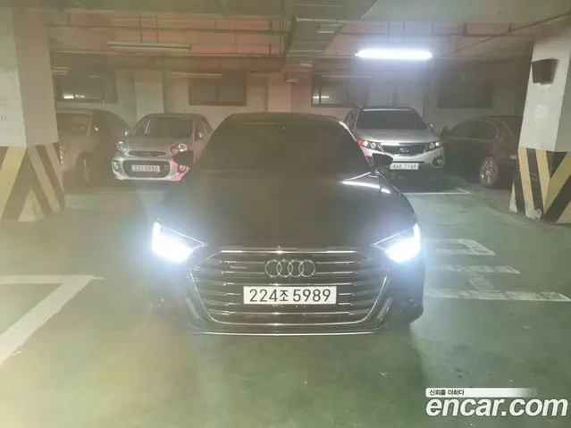 Audi A8 2021 3.0 автомат (гидро), миниатюра 1