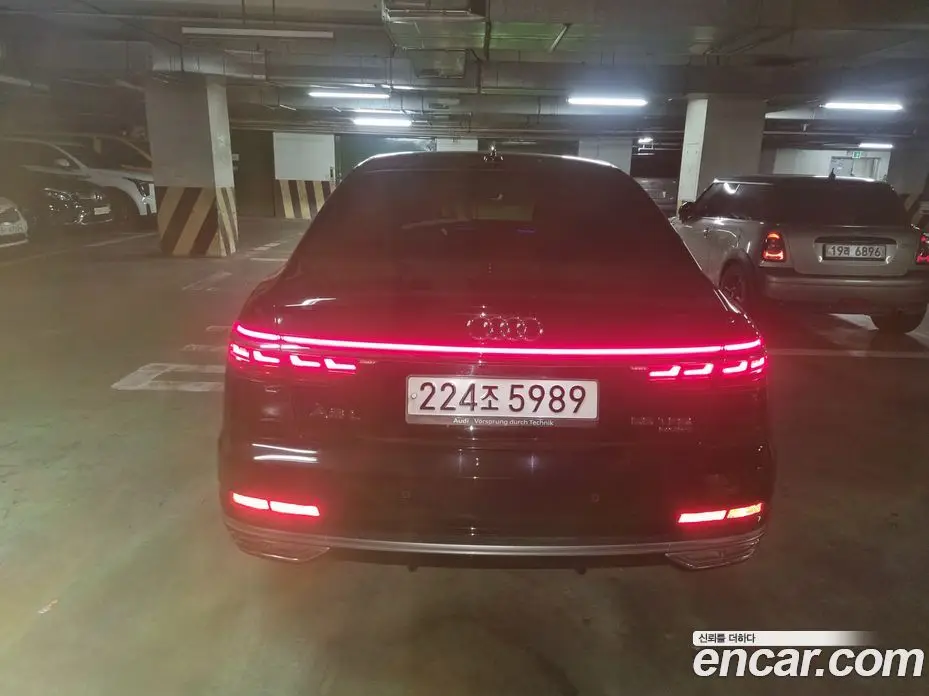 Audi A8 2021 3.0 автомат (гидро), фото 4