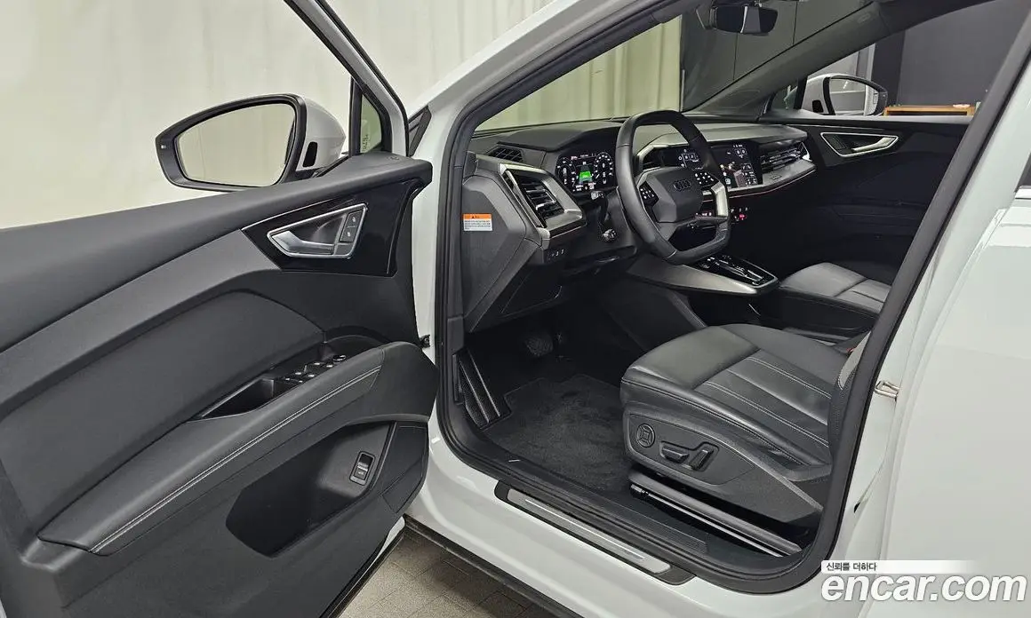 Audi Q4 e-tron 2023 0.2 автомат (гидро), фото 12