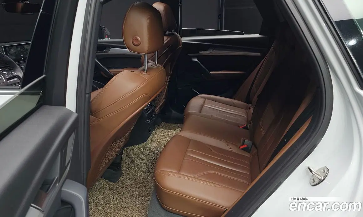 Audi Q5 2020 2.0 автомат (гидро), фото 11
