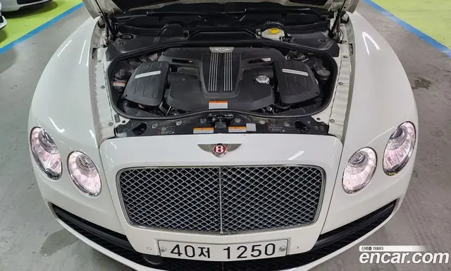 Bentley Flying Spur 2018 4.0 автомат (гидро), миниатюра 6
