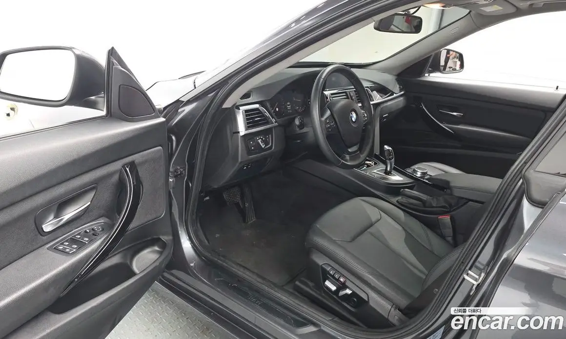 BMW 3 серия 2018 2.0 автомат (гидро), фото 12