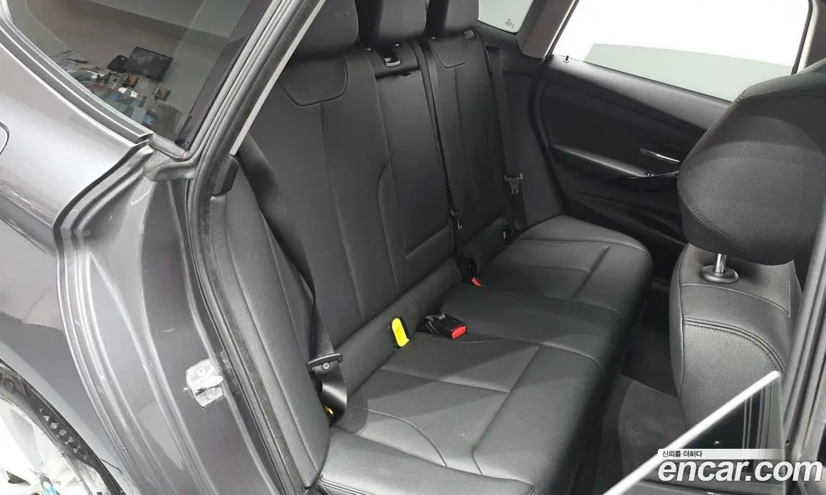 BMW 3 серия 2018 2.0 автомат (гидро), фото 16