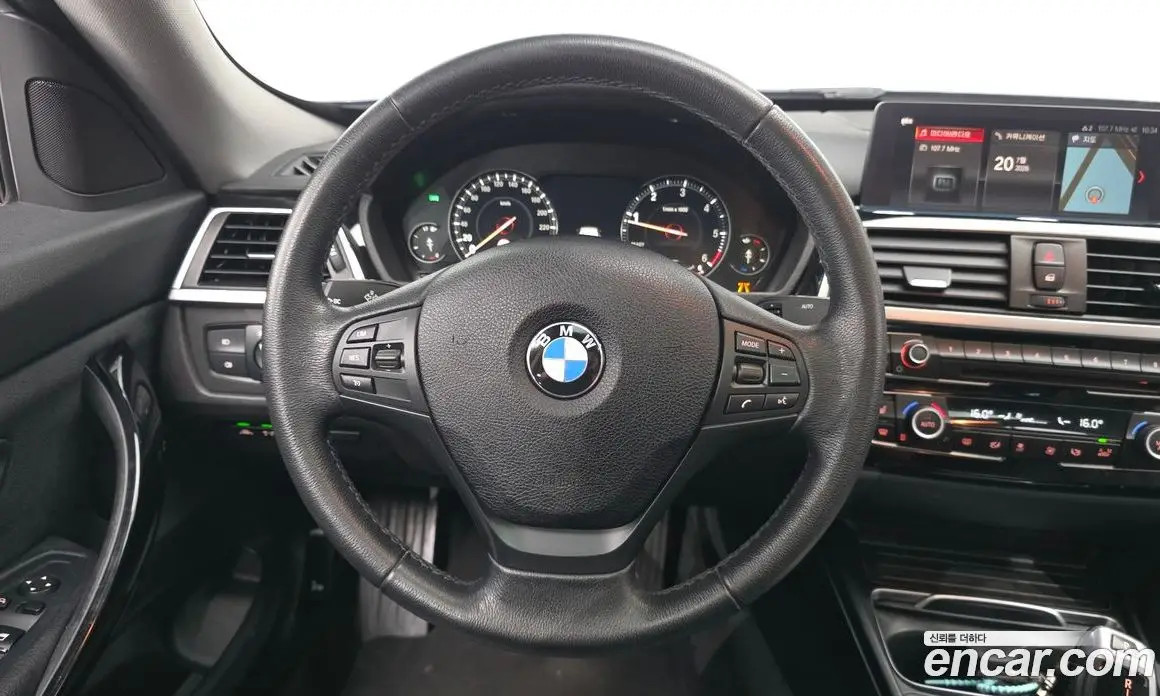 BMW 3 серия 2018 2.0 автомат (гидро), фото 17