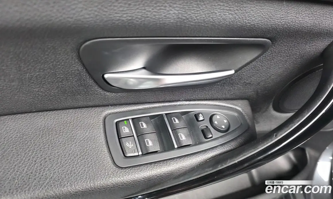 BMW 3 серия 2018 2.0 автомат (гидро), фото 23