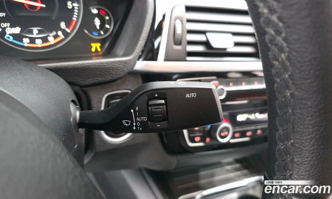 BMW 3 серия 2018 2.0 автомат (гидро), фото 25