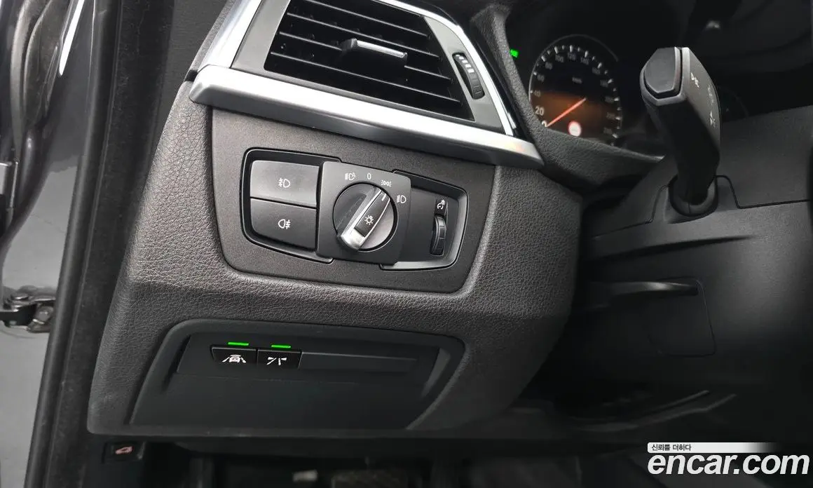 BMW 3 серия 2018 2.0 автомат (гидро), фото 26
