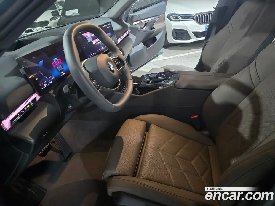BMW 5 серия 2025 2.0 автомат (гидро), фото 15
