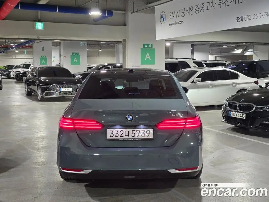 BMW 5 серия 2025 2.0 автомат (гидро), фото 4