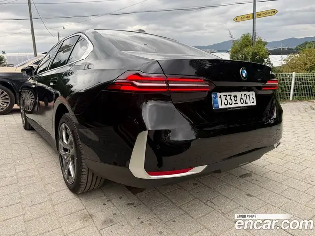 BMW 5 серия 2025 2.0 автомат (гидро), миниатюра 2