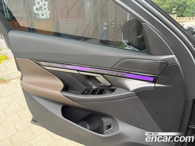 BMW 5 серия 2025 2.0 автомат (гидро), миниатюра 10