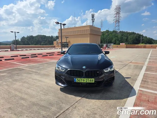 BMW 8 серия, 2026, 2 359 км