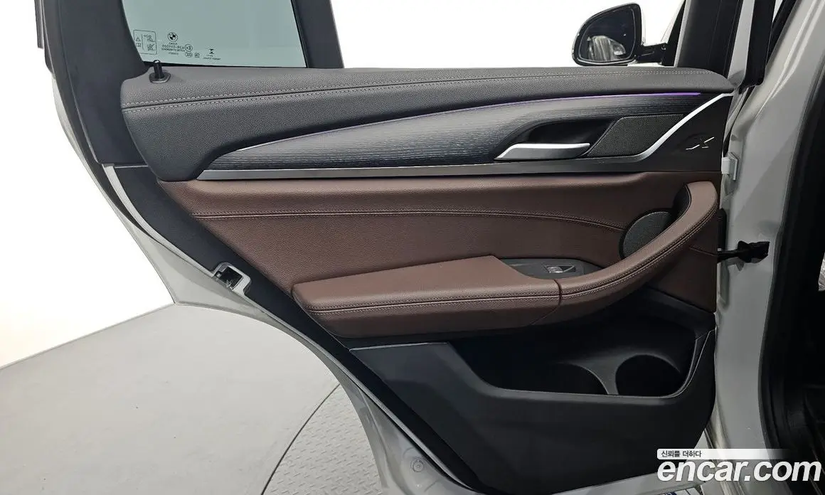 BMW iX3 2024 0.2 автомат (гидро), фото 14